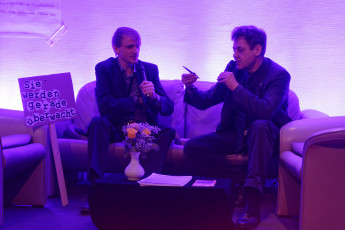 31C3 056 - ST & padeluun auf dem Speakerssofa